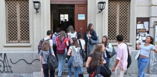 Calendario scolastico 2026-2027 in Veneto, Alberto Stefani: si torna in classe il 10 settembre e si chiude il 12 giugno Calendario scolastico 2026-2027 Veneto