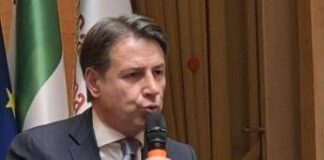 Conte annulla appuntamenti: “Devo sottopormi a intervento chirurgico”