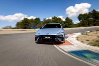Hyundai IONIQ 6 N apre l’era delle berline supersportive elettriche