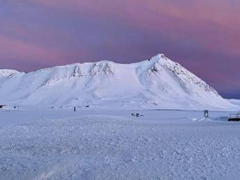 La neve artica come reattore chimico, scoperto un nuovo ciclo del bromo