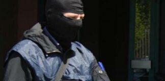 Materiale jihadista e manuale per la fabbricazione armi: arrestato 16enne in provincia di Bologna