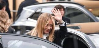 Meloni nel Golfo: “No visita simbolica, si decide nostra sicurezza e futuro economico”