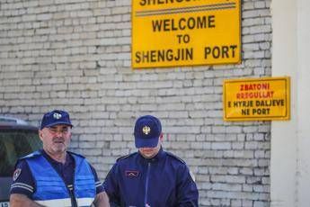 Migranti e intesa Italia-Albania, Meloni: “Corte Ue conferma validità, ora avanti con coraggio”