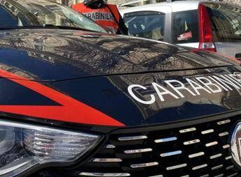 Napoli, lite tra minorenni: due ragazzi feriti a coltellate, denunciato 17enne