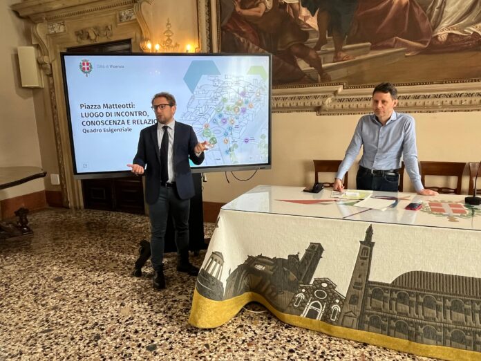 Nuova piazza Matteotti a Vicenza, sindaco Giacomo Possamai e assessore Cristiano Spiller alla presentazione