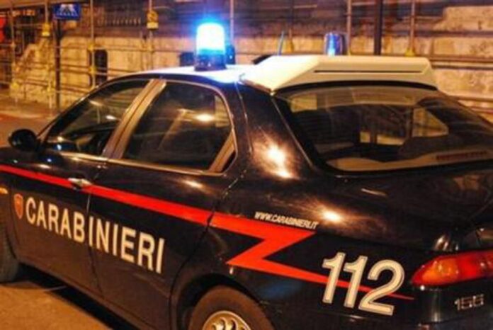 Otranto, scoperta una casa-pollaio: 23 persone ammassate in un immobile abusivo