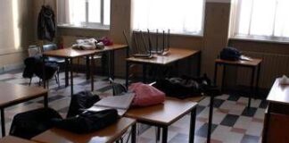 Pisa, 12enne ferita con le forbici da coetanea: aggressione nei bagni della scuola