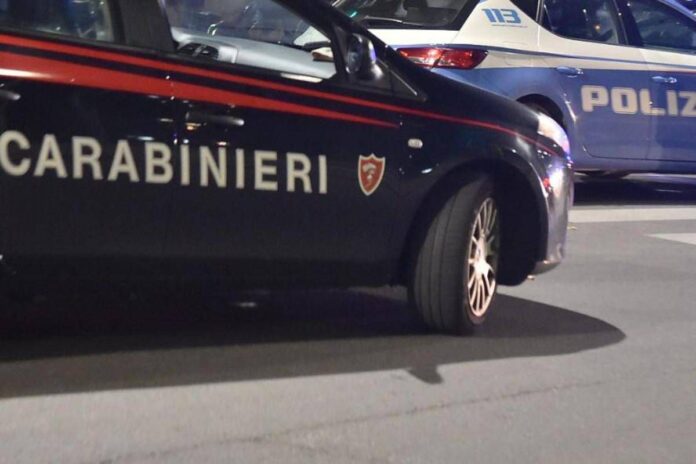 Prato, omicidio nella Chinatown: uomo ucciso a colpi di pistola e dato alle fiamme