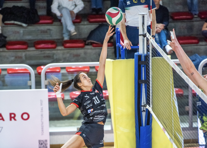 Asia Calza, centrale della Volksbank Vicenza Volley (foto Matteo Battaglia)