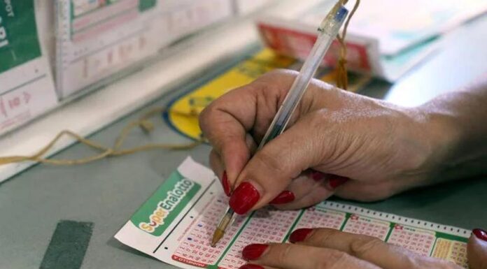 SuperEnalotto, estrazione numeri e combinazione vincente 16 luglio 2026