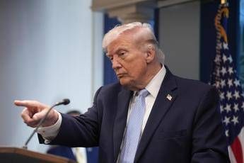 Trump: “Iran ha 3 giorni per evitare disastro petrolifero”. Teheran parla con Putin