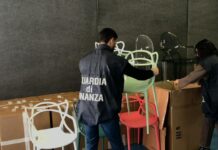 Guardia di Finanza, operazione Gamba Corta contro la contraffazione del design: rete aveva base operativa anche a Vicenza guardia di finanza design vicenza
