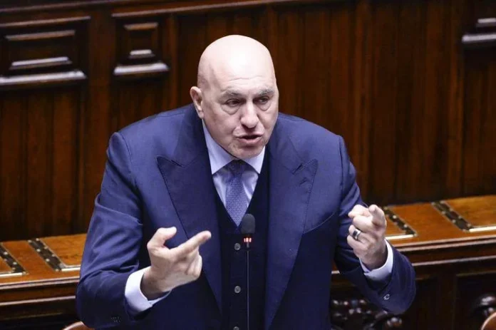 ministro della Difesa Guido Crosetto crosetto basi usa
