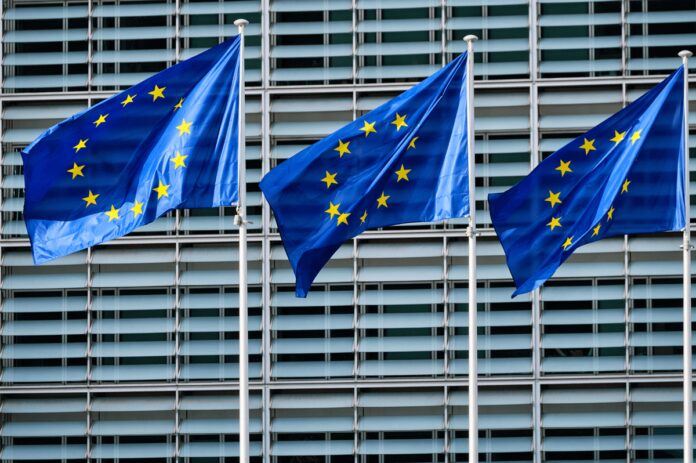 Accordo Trump-Putin, Ue: “Europa non allenta pressione, nuove sanzioni contro la Russia”