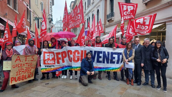 Ambiti Territoriali Sociali (ATS), presidio FP CGIL a Venezia (foto di archivio)