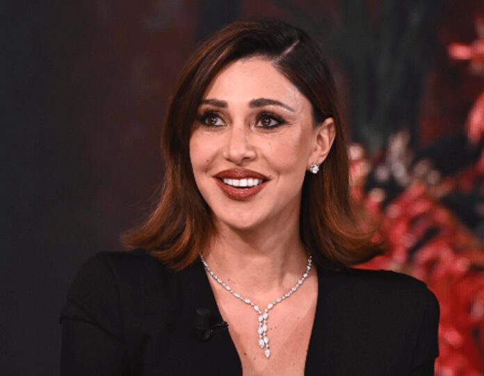 Belen dimessa dal Policlinico di Milano, sta meglio dopo l’emergenza
