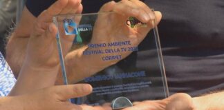 Festival TV di Dogliani, Coripet ha consegnato a Domenico Iannacone il premio Ambiente