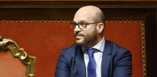 Giornata mondiale sclerosi multipla, Fontana: “Dietro malattia famiglie che meritano dignità”