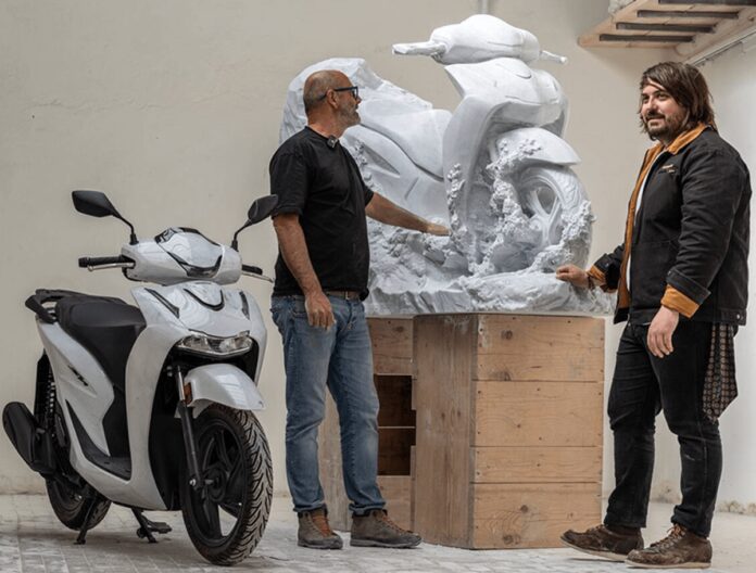 Honda SH125, 25 anni celebrati tra arte, marmo e sostenibilità