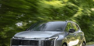 Kia amplia la gamma Sportage: debutta il nuovo Tri-Fuel Full Hybrid GPL