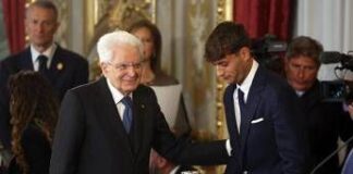 Mattarella accoglie gli azzurri del tennis al Quirinale e ricorda Zanardi: “Grande spessore umano e sportivo”