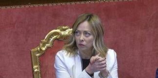 Meloni in Senato: “Tensioni geopolitiche incidono su crescita. Porte aperte a chi vuole collaborare”
