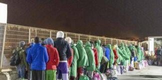 Migranti, neonata morta per ipotermia dopo sbarco a Lampedusa
