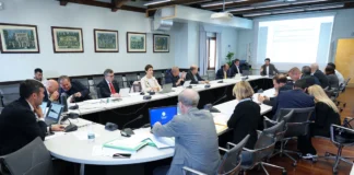 Smartphone e minori, proposta di legge in Consiglio Veneto: no social agli under 14 smartphone veneto