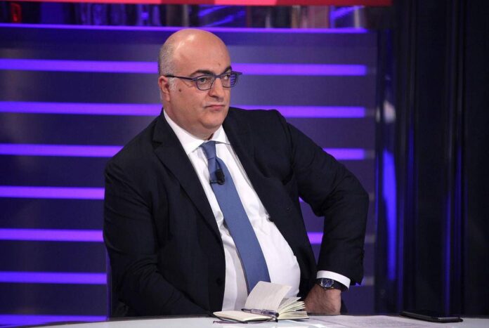 Sechi: “Angelucci mi ha licenziato nel momento in cui sono finito sotto scorta”