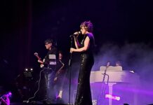 L’altra sera… Che Sera! Sold out e grandi emozioni per l’esordio dello showcase di Ilaria Gusella, ovvero la lirica nel pop Serata scintillante per il debutto dello showcase di Ilaria Gusella (foto di Federica Zanini per ViPiu.i)