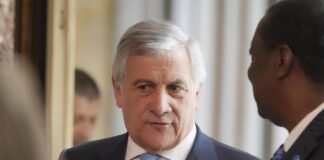 Tajani: “Liberi gli attivisti italiani della Flotilla detenuti in Libia”