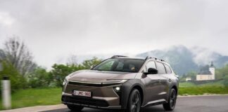 Toyota, con il bZ4X Touring l’elettrico diventa versatile e avventuroso