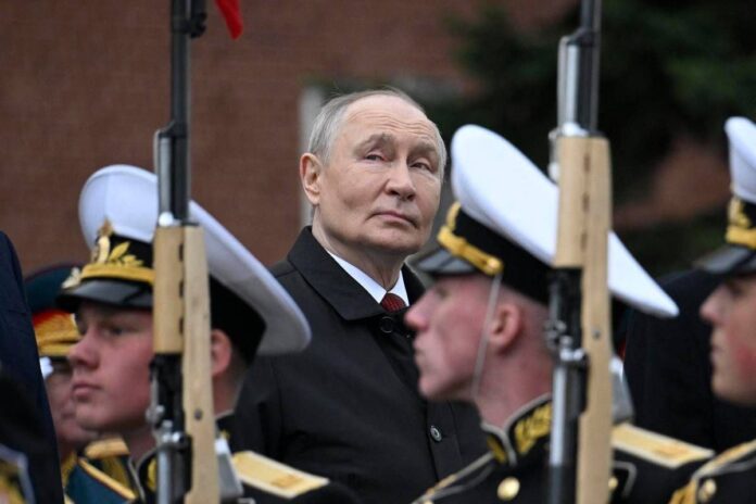 Ucraina, Wsj: Putin propone vertice con Trump e Xi per discutere la fine della guerra