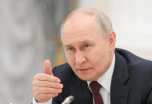 Ucraina, Zelensky chiede a Trump ‘pacchetto invernale’ di armi. Smentita l’ultima conquista di Putin