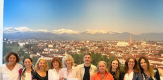 Vicenza celebra le donne che hanno scritto la Costituzione: monumento al Parco di via Cattaneo vicenza costituzione