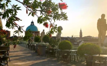 Dagli aperitivi al tramonto ai drink sotto le stelle: anche il mercoledì apre la terrazza della Basilica Terrazza della basilica