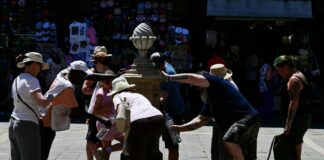 Caldo record, 21 città in bollino rosso oggi: da domani arriva la tregua