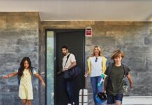 Case vuote, ma vacanze a rischio