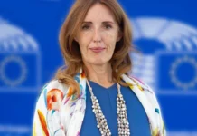 Cunegato: “Vi spiego il ‘metodo Donazzan’. Soldi o querela”. Non si placa la polemica sugli insulti sociale del prete Elena Donazzan metodo querela