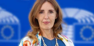Cunegato: “Vi spiego il ‘metodo Donazzan’. Soldi o querela”. Non si placa la polemica sugli insulti sociale del prete Elena Donazzan metodo querela