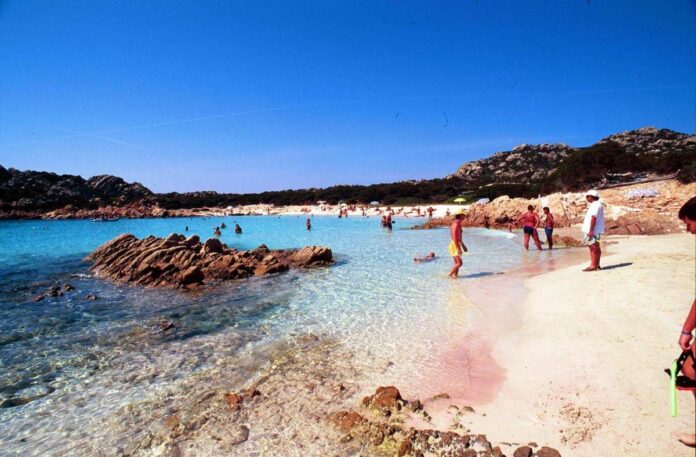 Estate 2026, Spiagge.it: boom turismo balneare, +76% di prenotazioni
