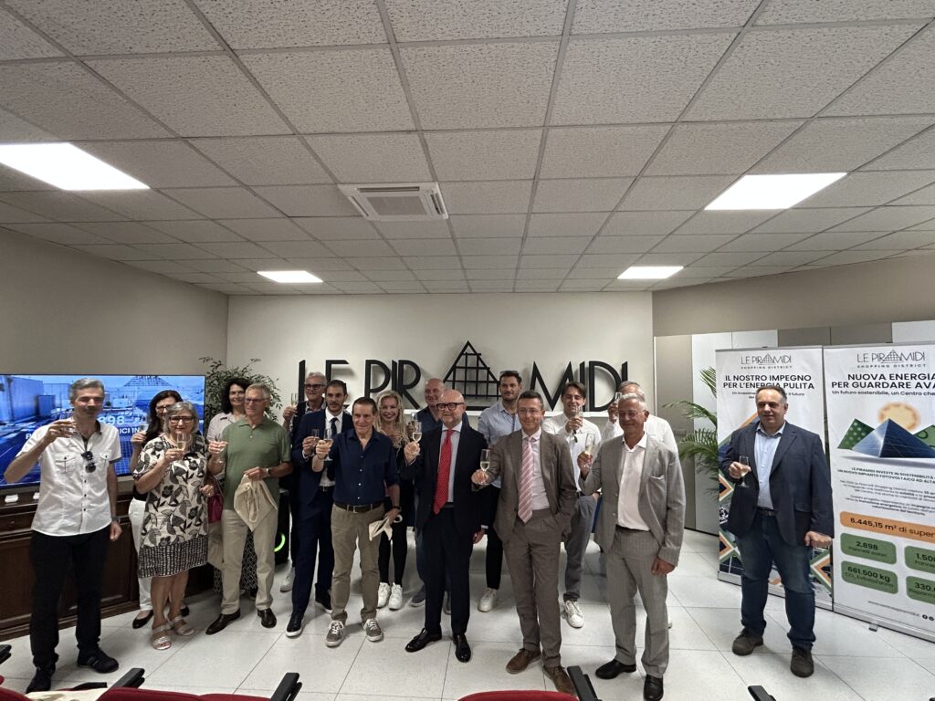 Fotovoltaico Le Piramidi, il brindisi dopo la presentazione
