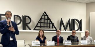 Fotovoltaico Le Piramidi a Torri di Quartesolo, Dal Betto presenta l’impianto da 1.5 mln di euro con Gargiulo, Stecca, Menaldo e Nicolin Fotovoltaico Le Piramidi, da sinistra Andrea Gargiulo. Paola Nicolin, Giorgio Dal Betto, Flavio Stecca, Giorgio Monaldo