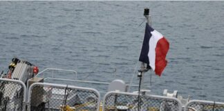 Francia intercetta petroliera russa a largo dell’Atlantico. Cremlino: “Atto di pirateria”