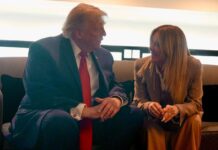 G7, Trump: “Meloni mi ha implorato di fare foto con lei, mi ha fatto pena”
