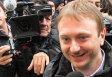 Garlasco, Alberto Stasi e il primo giorno fuori dal carcere: cosa può fare