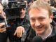 Garlasco, Alberto Stasi e il primo giorno fuori dal carcere: cosa può fare