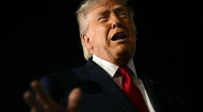 Gli Stati Uniti lanciano attacchi contro l’Iran. Trump: “Risposta dopo elicottero abbattuto”