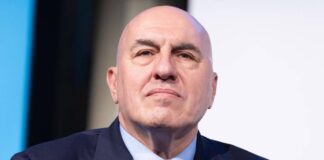 Iran, Crosetto: “Attacchi a basi Usa in Europa? Nulla è precluso, ma evitare di fornire spunti”