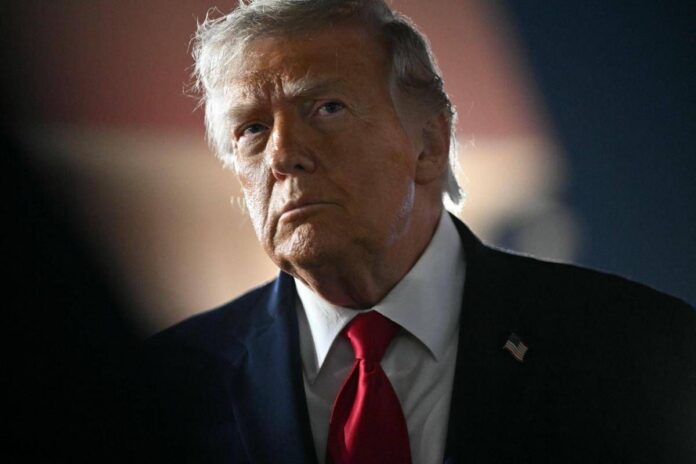 Iran, Trump annuncia nuovi attacchi: “Stasera colpiremo con grande forza”